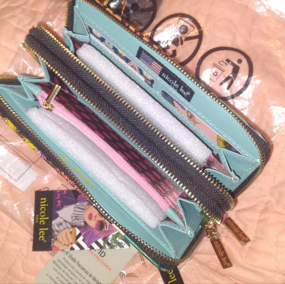 Beautiful NL wallet 😍🎀 - Picture 7 of 9